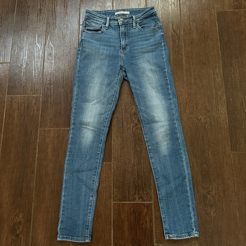 Levi’s High Rise Skinny Jeans